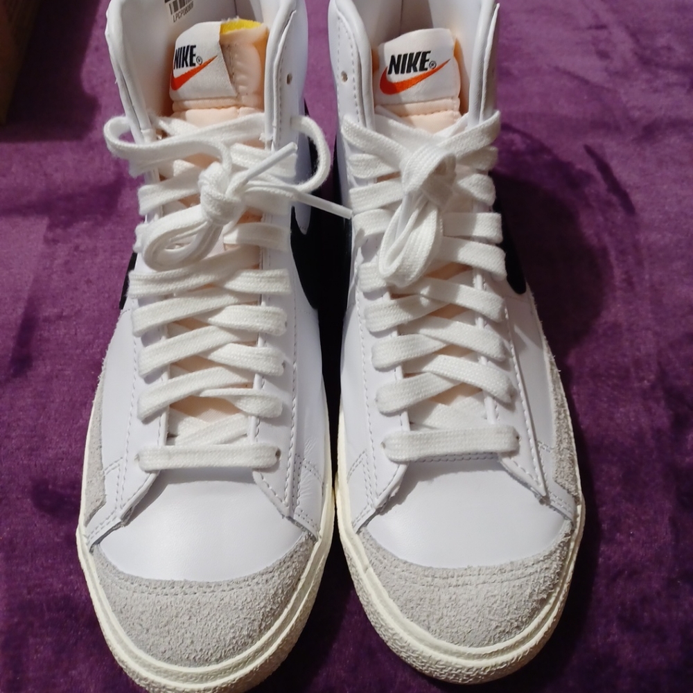 Nike Blazer Mid '77 sz. 7.5 Vintage Gently Worn